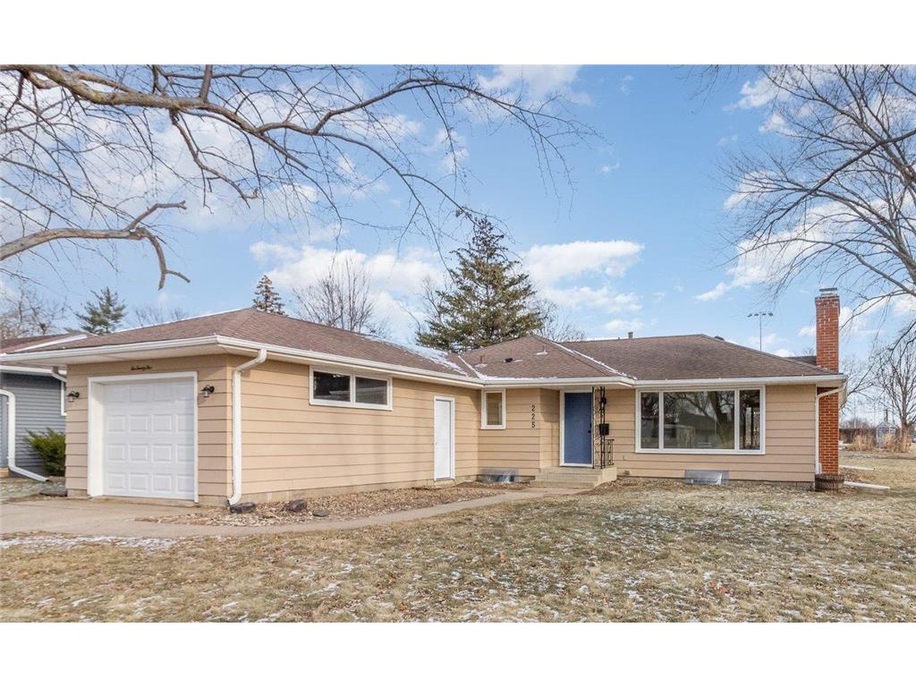 225 S Elk Street Belle Plaine MN 56011 6639978 image1
