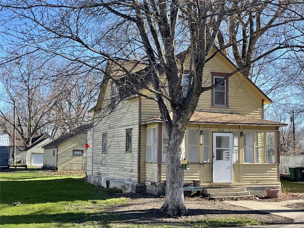225 Union Street, Tracy, MN, 56175 MLS 6326014 Edina Realty