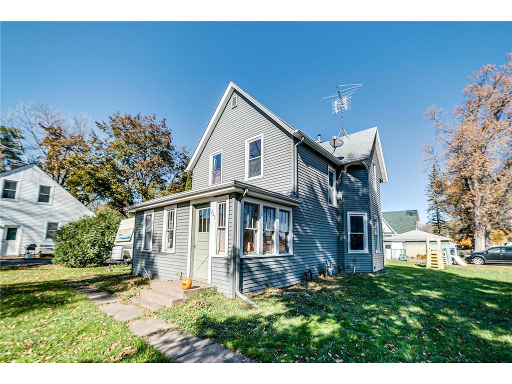 225 W 2nd Street, Rush City, MN 55069 MLS 6272957 Edina Realty