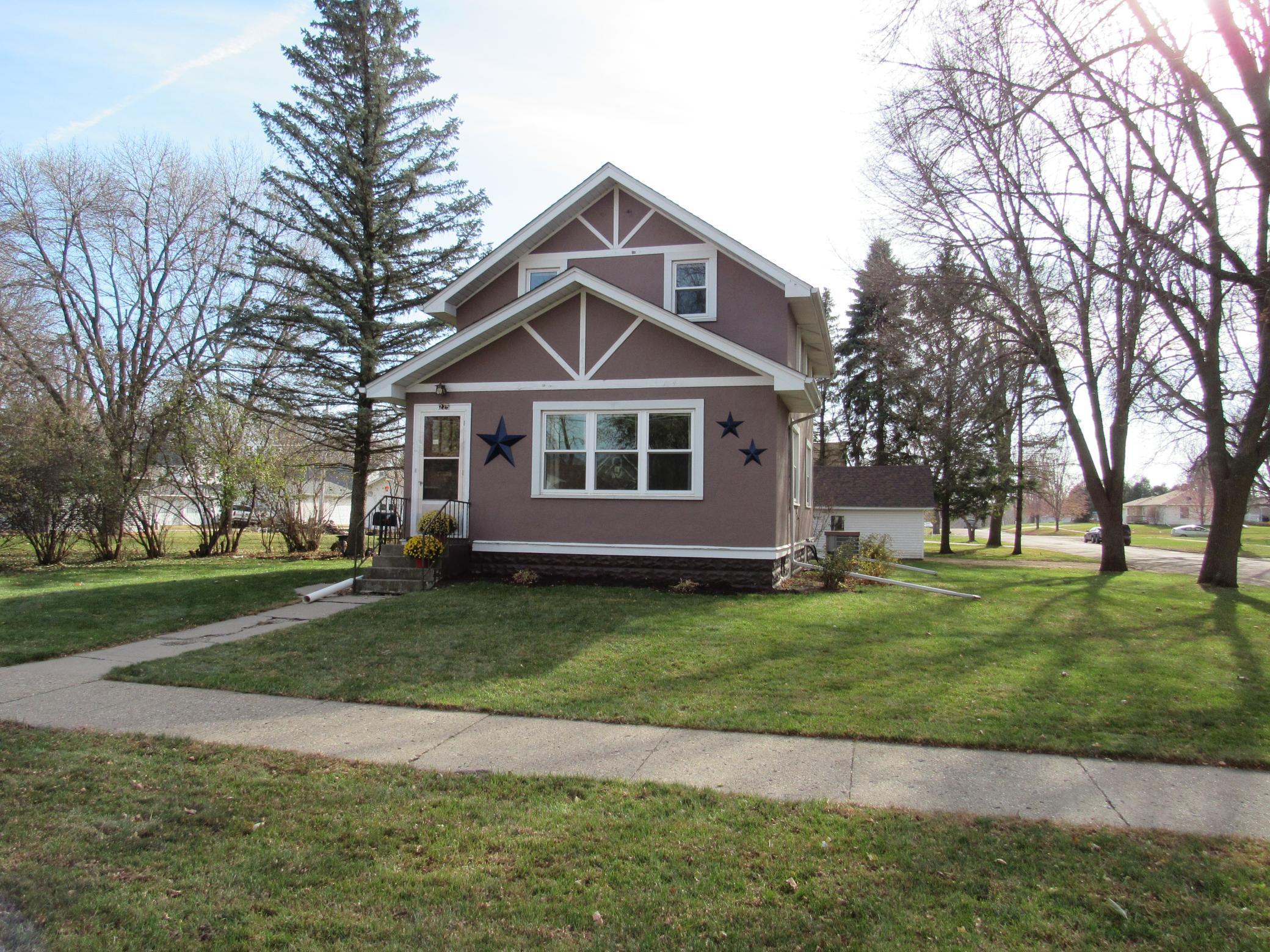 225 W 8th Street, Blue Earth, MN 56013 MLS 5683888 Edina Realty