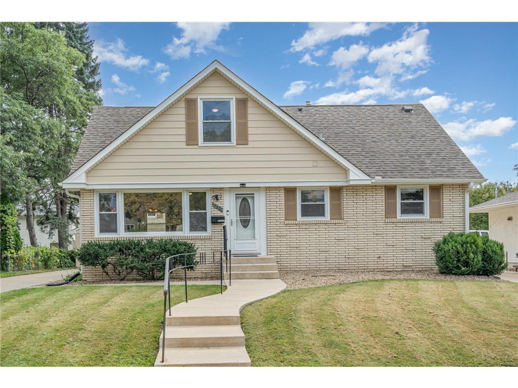 2250 Edgebrook Avenue Saint Paul MN 55119 6755838 image1