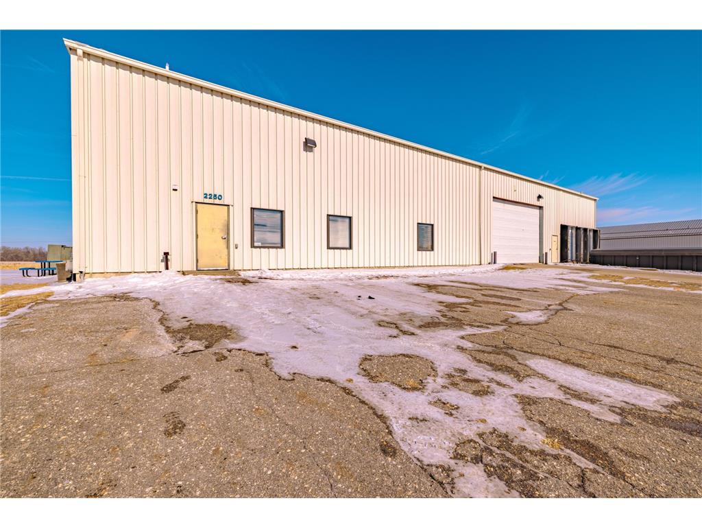 2250 Hall Avenue Benson MN 56215 6674026 image1