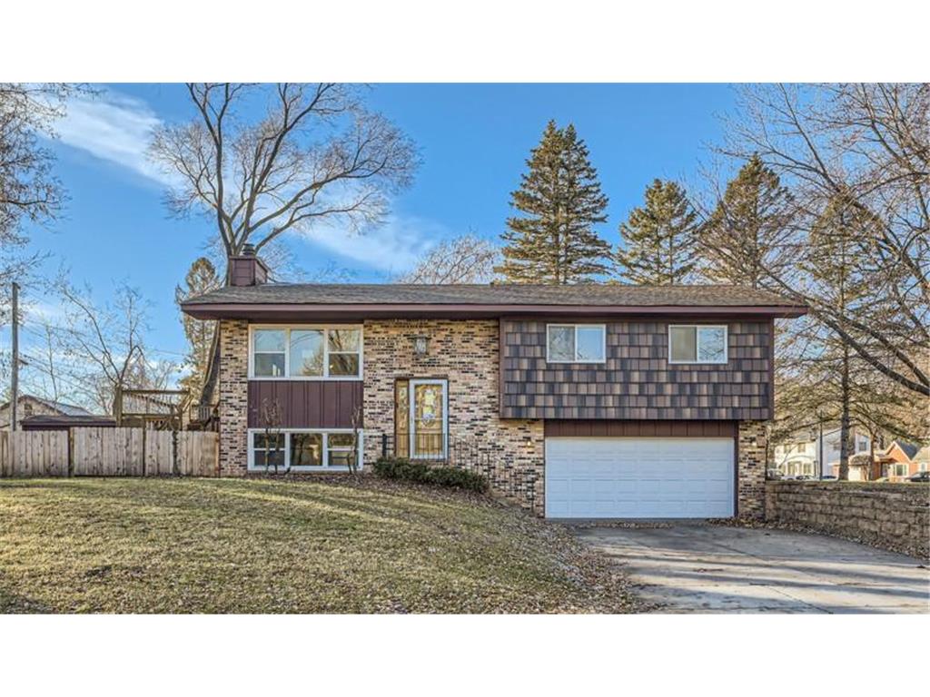 2250 Knoll Drive Mounds View MN 55112 6473358 image1