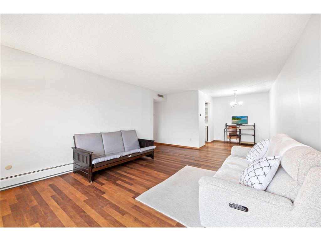 2250 Midland Grove Road #307 Roseville MN 55113 7074537 image5