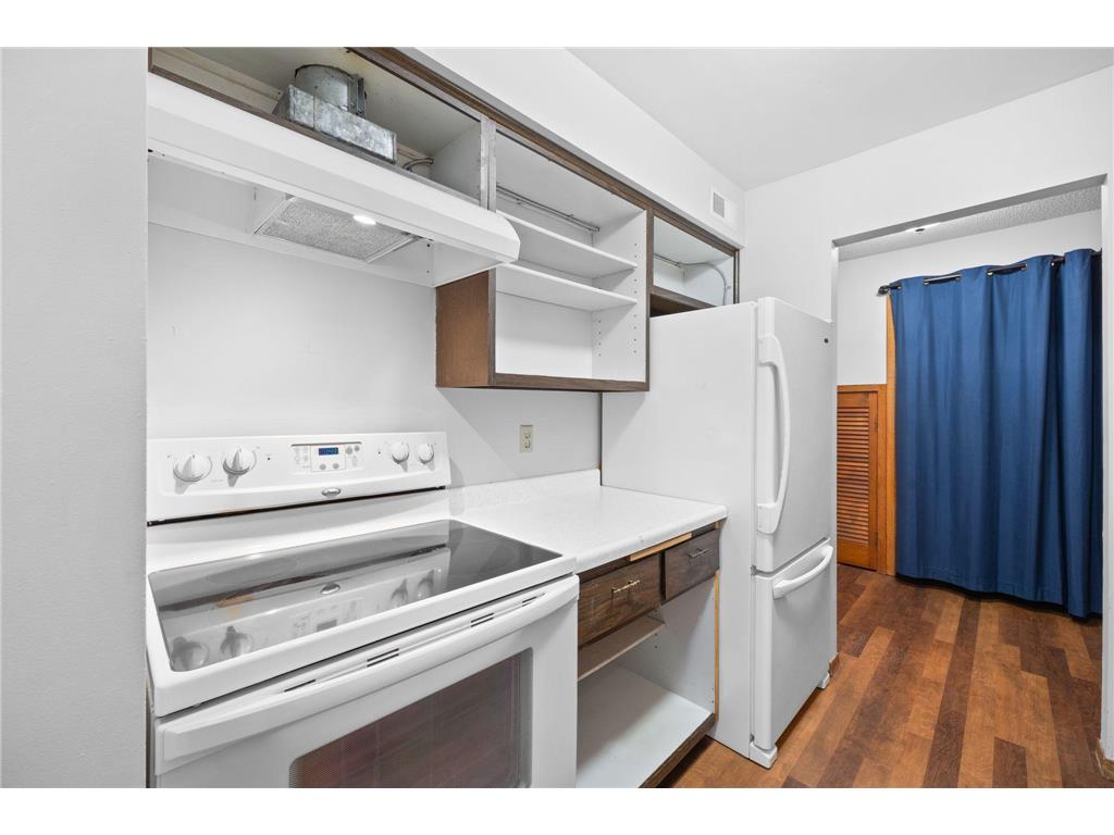 2250 Midland Grove Road #307 Roseville MN 55113 7074537 image6