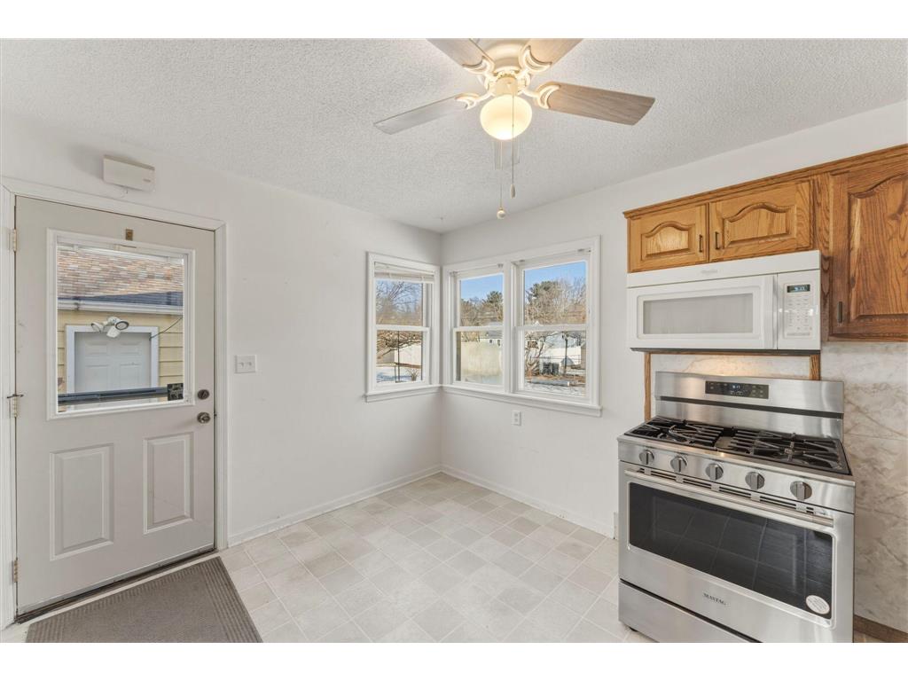 2251 Pinewood Drive Mounds View MN 55112 7026893 image4