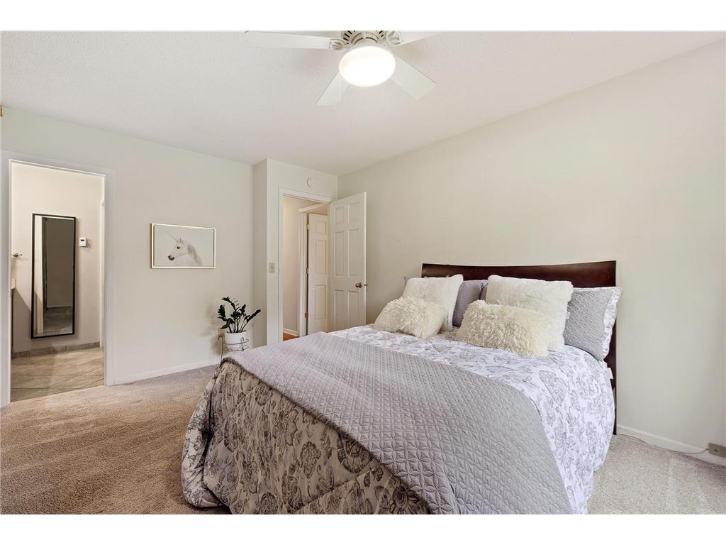 2252 Country Lane Minnetonka MN 55305 7076676 image10
