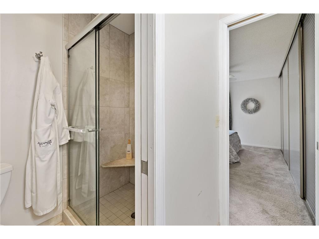 2252 Country Lane Minnetonka MN 55305 7076676 image13