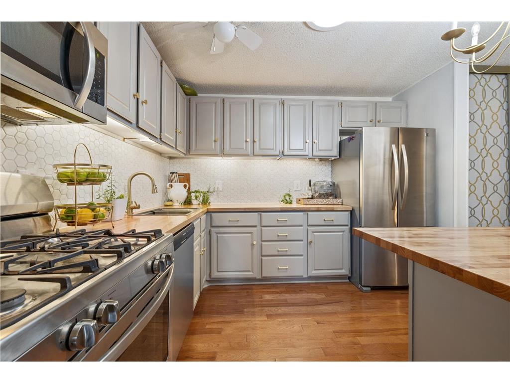 2252 Country Lane Minnetonka MN 55305 7076676 image4
