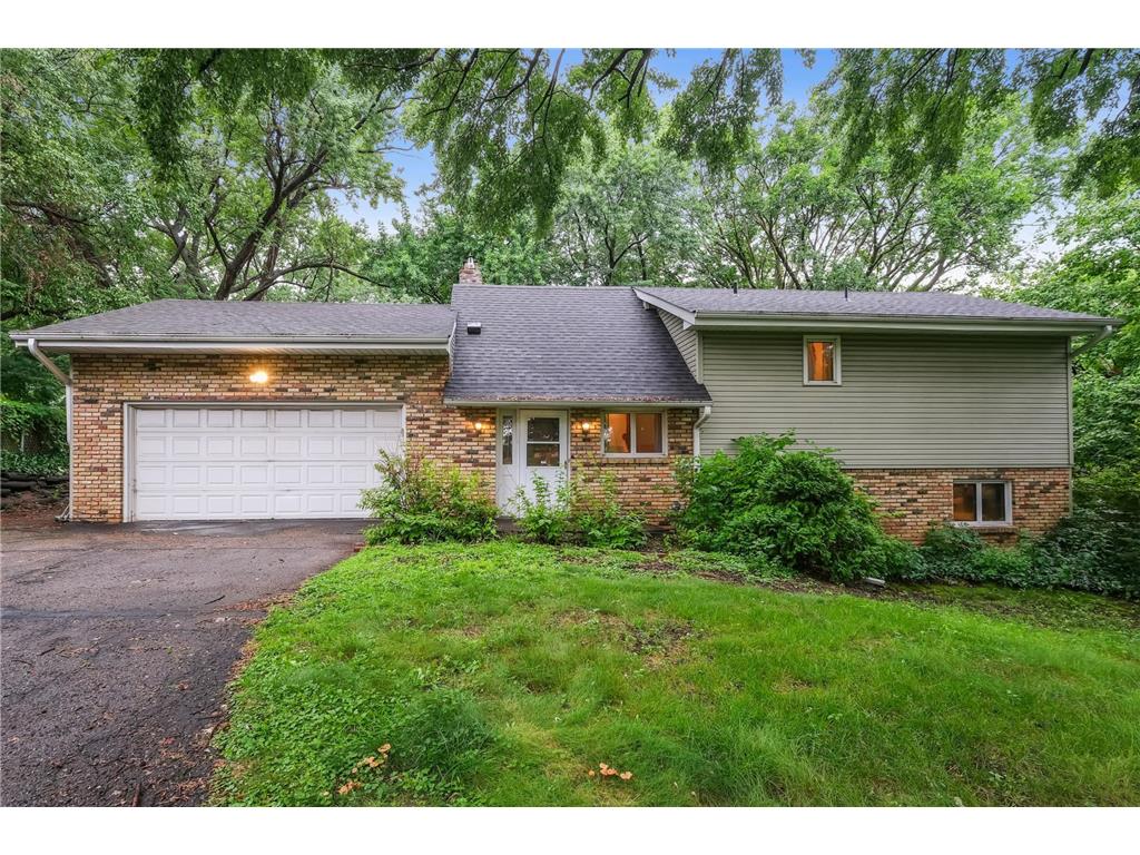 2252 Highway 36 W Roseville MN 55113 6761540 image1