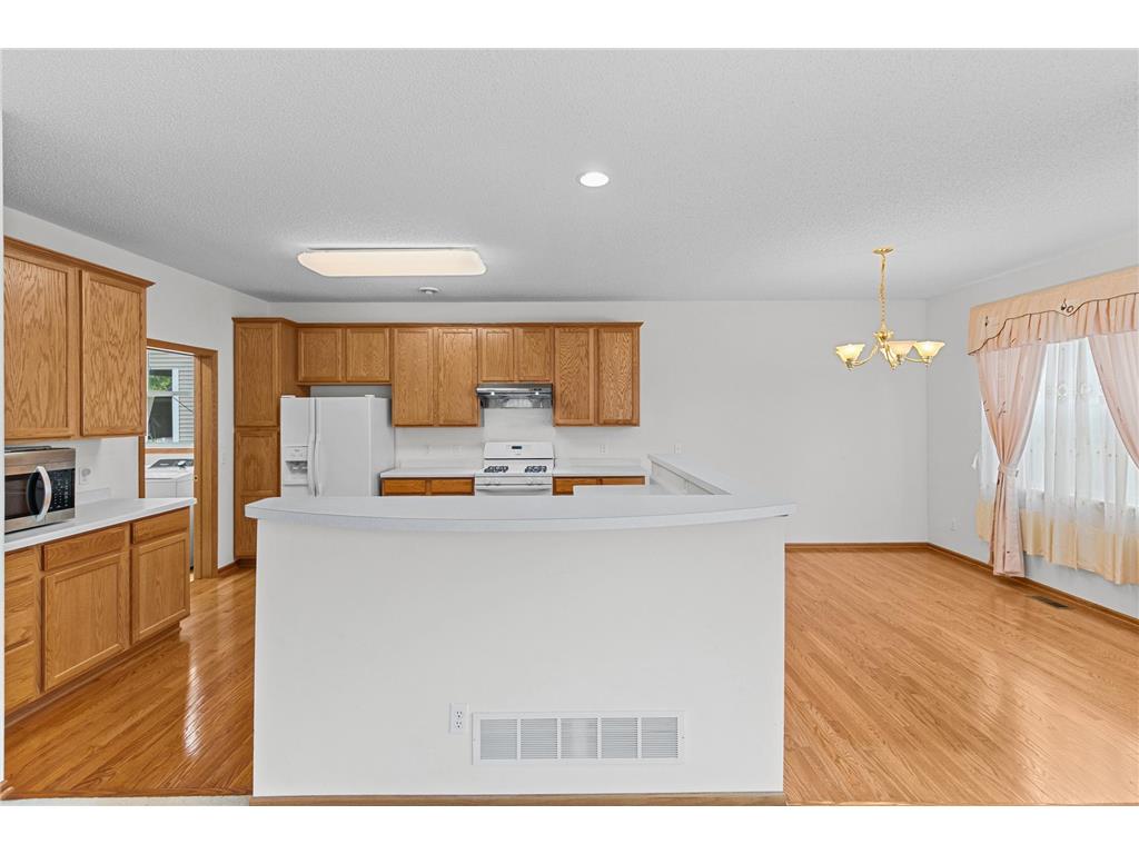 2253 118th Avenue NE Blaine MN 55449 7091221 image11