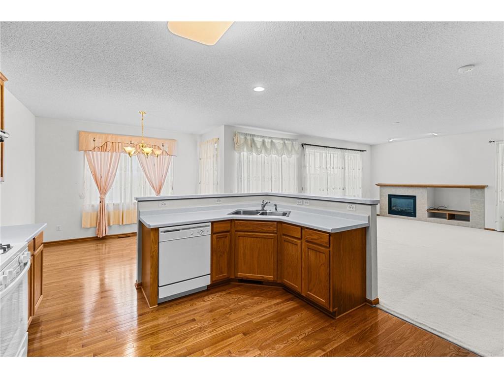2253 118th Avenue NE Blaine MN 55449 7091221 image12