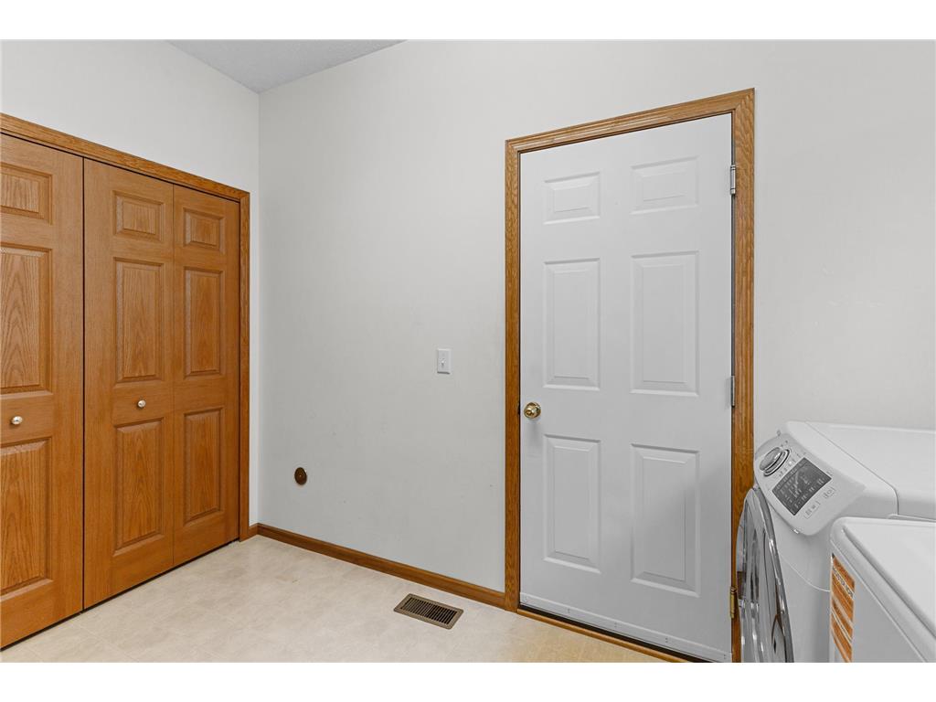 2253 118th Avenue NE Blaine MN 55449 7091221 image16
