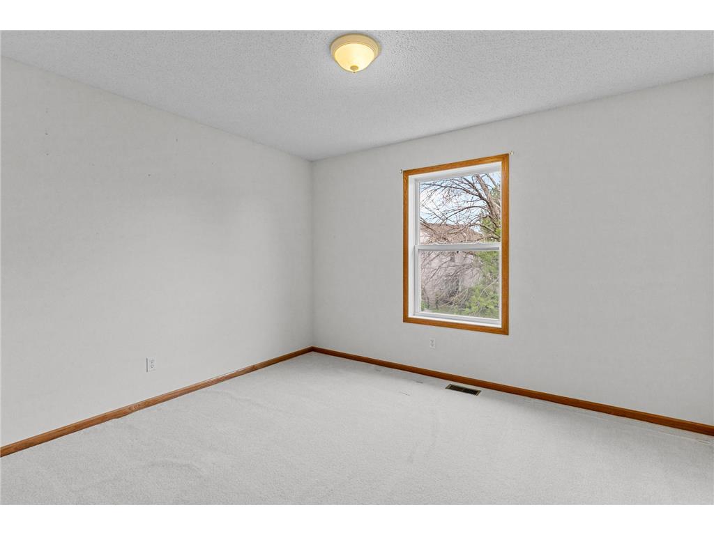 2253 118th Avenue NE Blaine MN 55449 7091221 image23