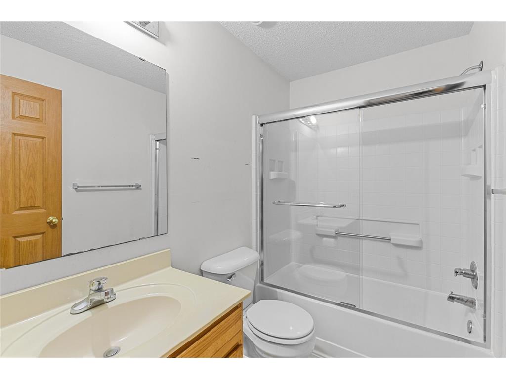 2253 118th Avenue NE Blaine MN 55449 7091221 image26