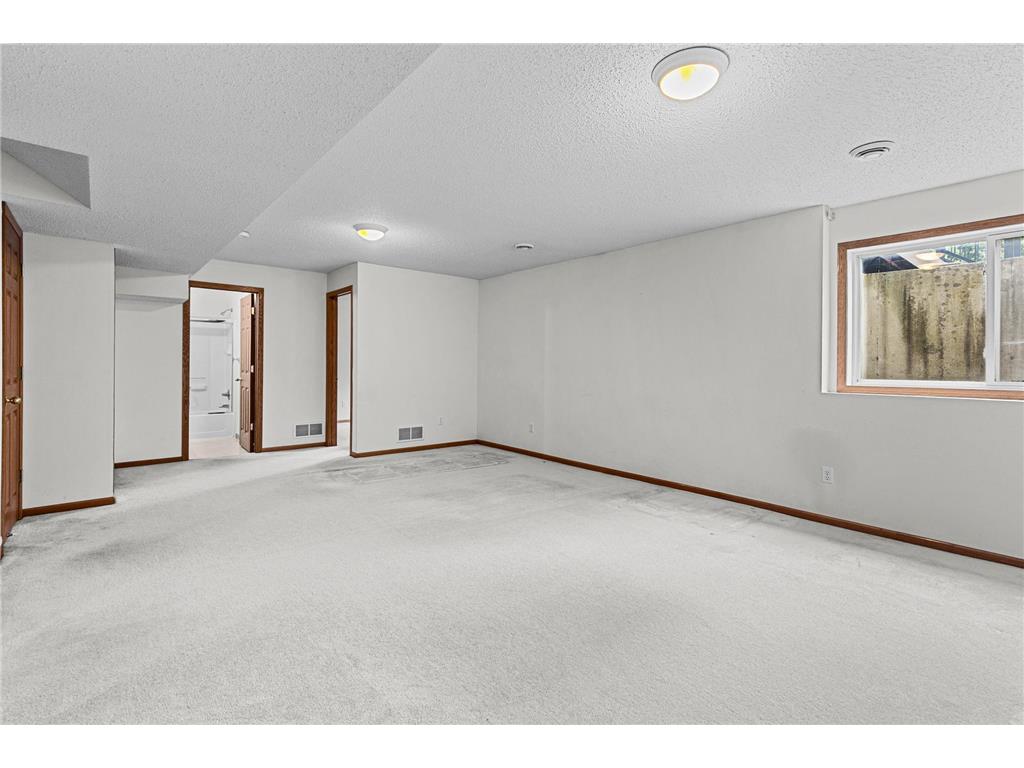 2253 118th Avenue NE Blaine MN 55449 7091221 image27