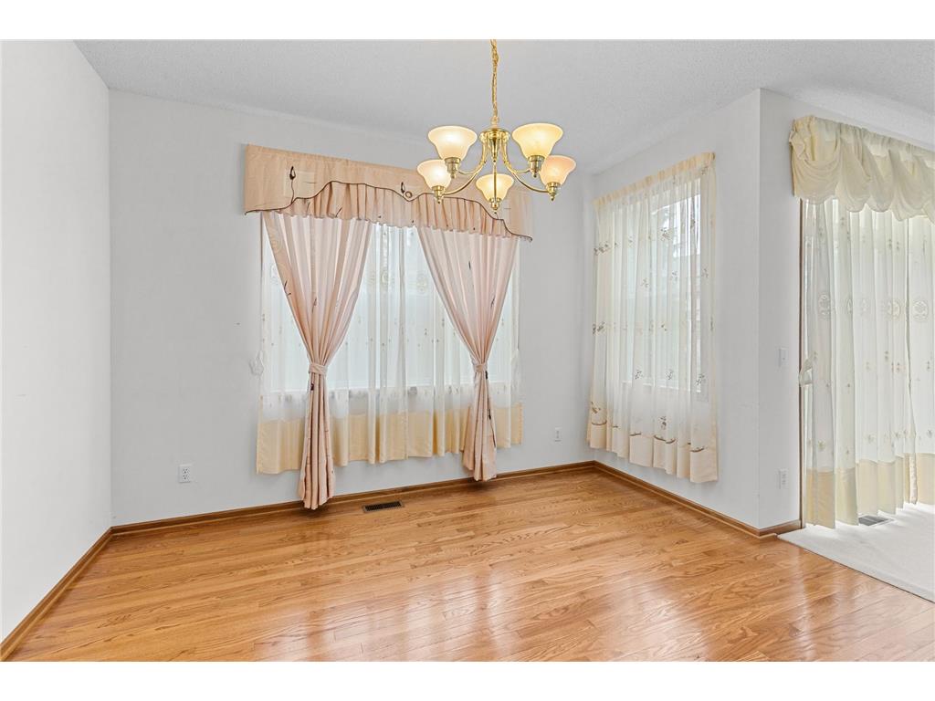 2253 118th Avenue NE Blaine MN 55449 7091221 image8