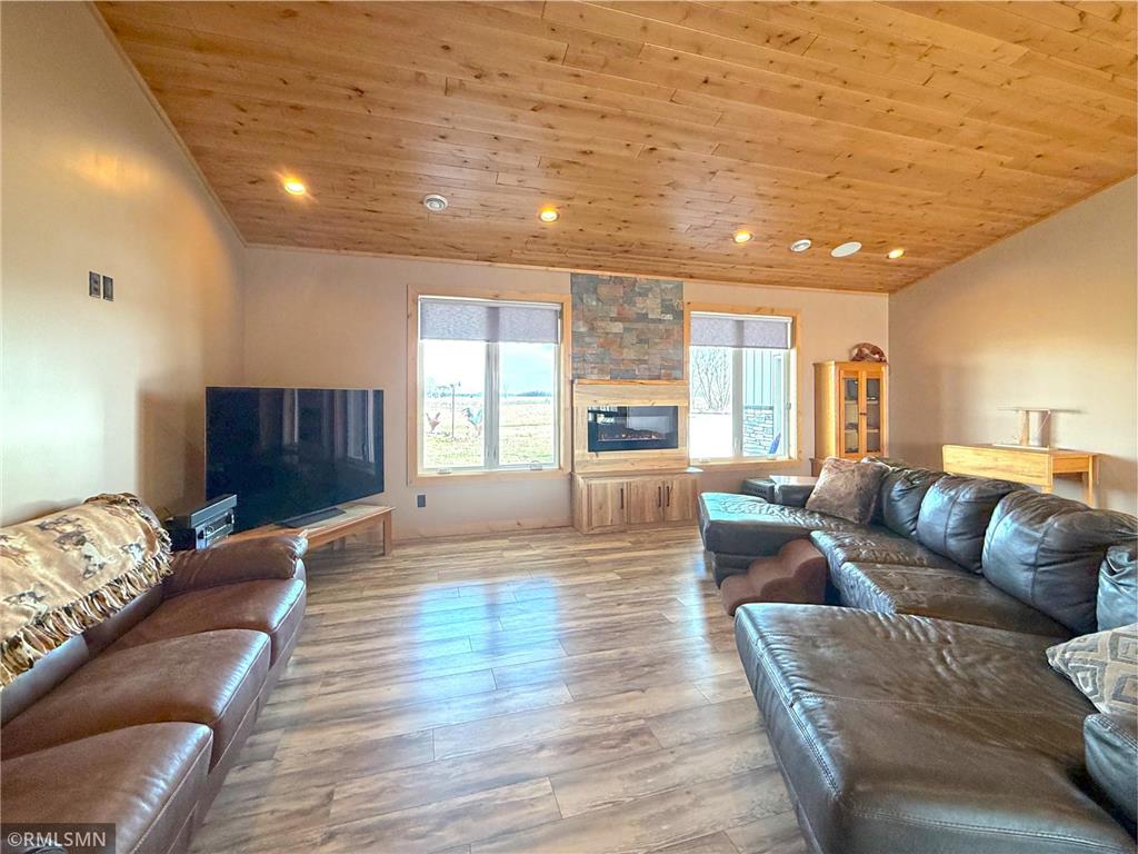 2253 Mitchell Avenue NW Annandale MN 55302 7019954 image8