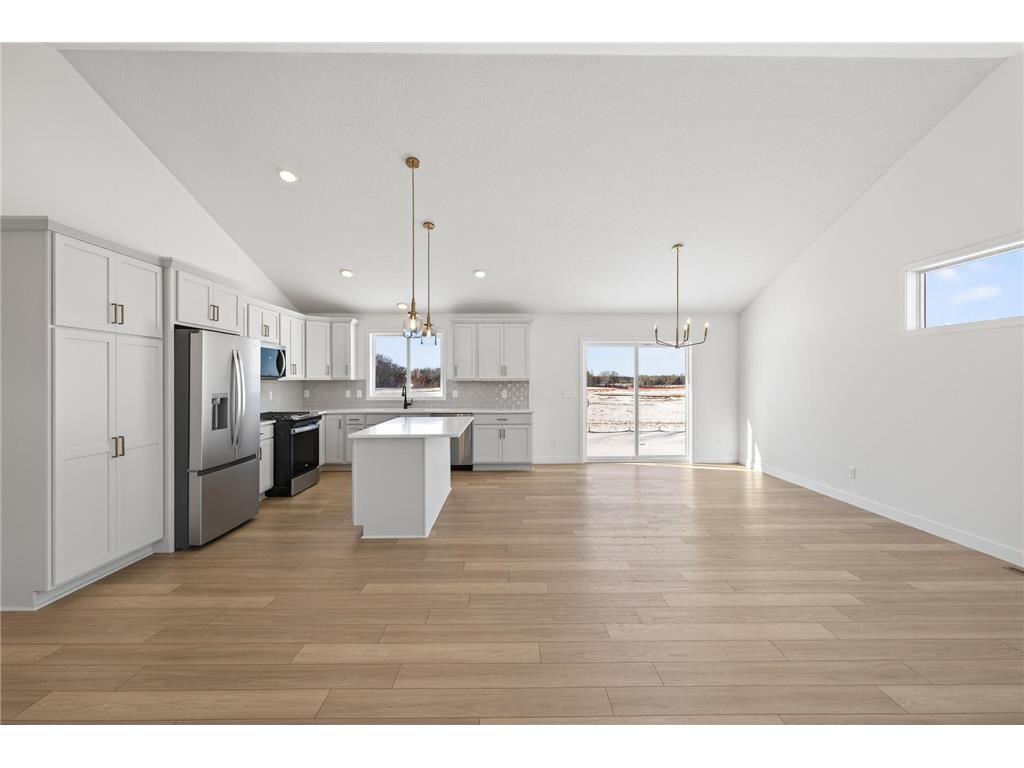 22544 Raven Street NW Oak Grove MN 55005 7018125 image2