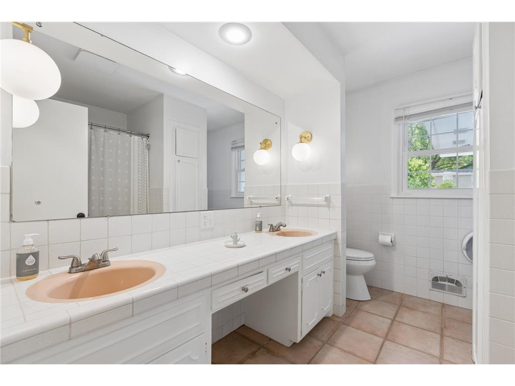 2255 Orkla Drive Golden Valley MN 55427 7085863 image20