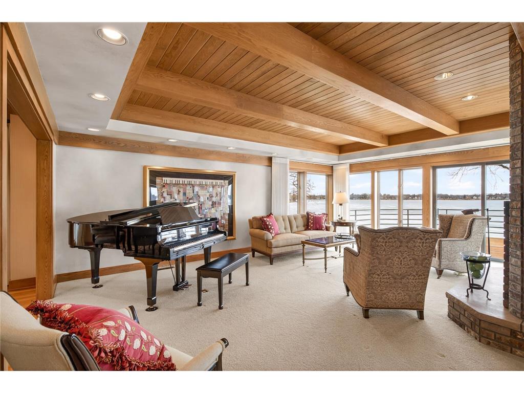2255 S Shore Boulevard White Bear Lake MN 55110 - White Bear 7011566 image13