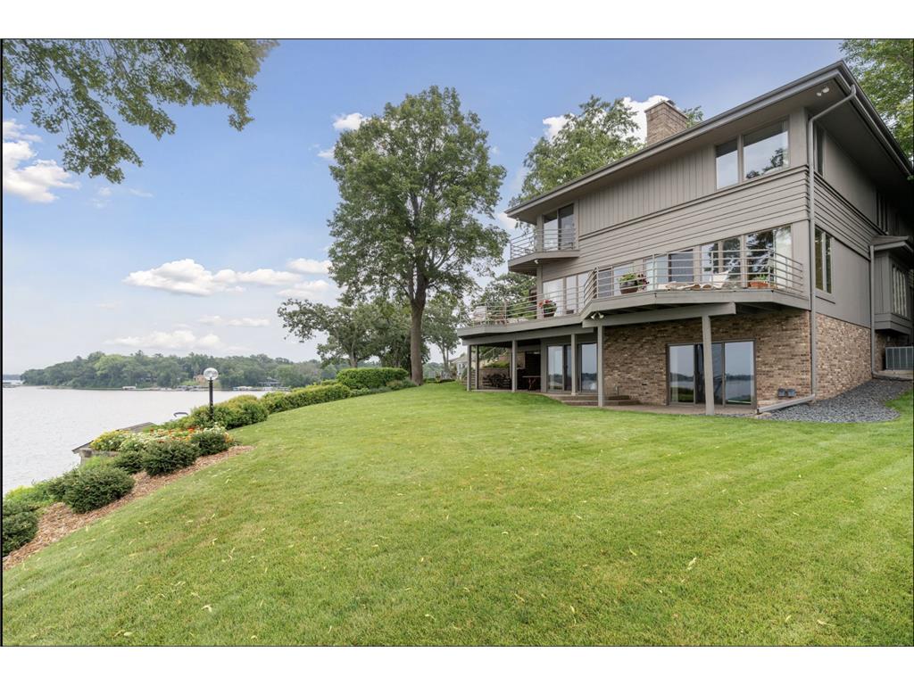 2255 S Shore Boulevard White Bear Lake MN 55110 - White Bear 7011566 image5