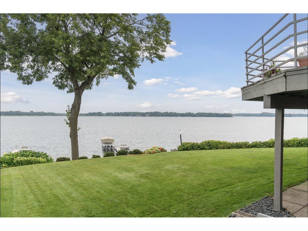 2255 S Shore Boulevard White Bear Lake MN 55110 - White Bear 7011566 image6
