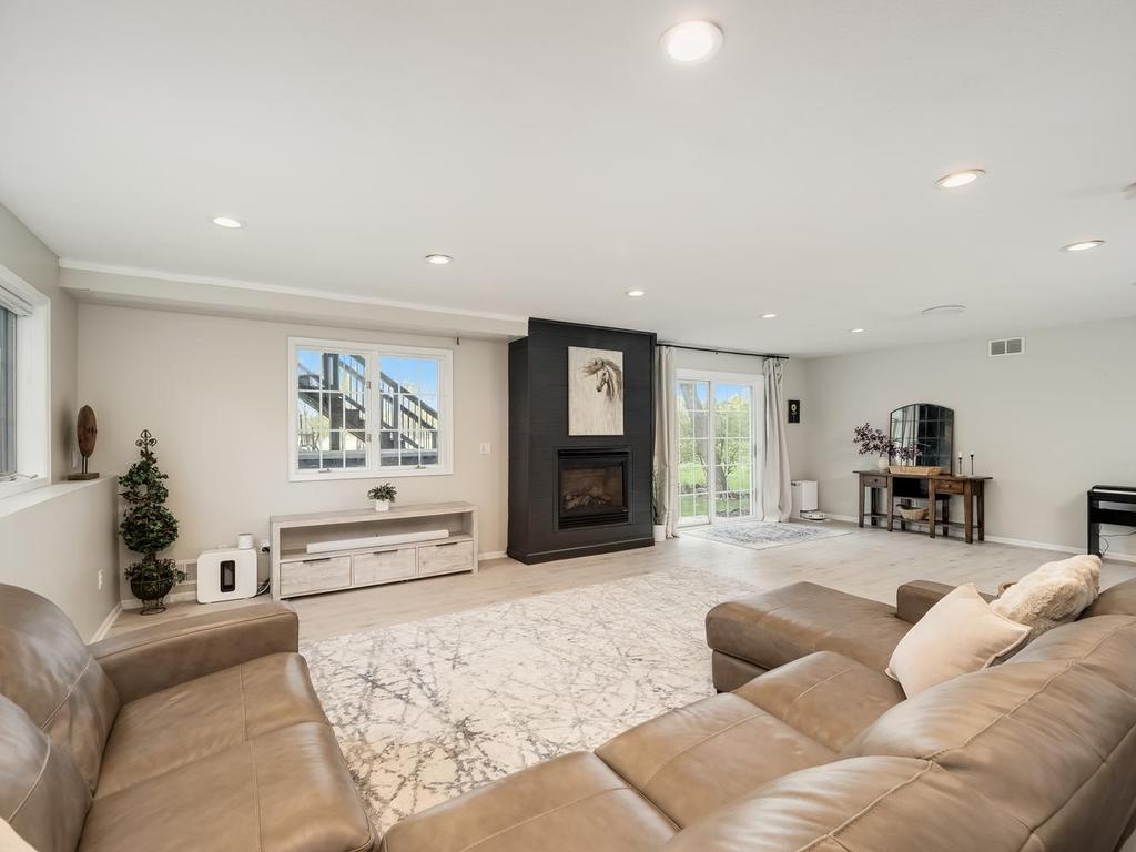 2256 128th Court NE Blaine MN 55449 7065875 image23