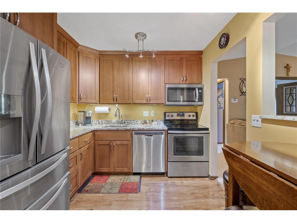 2256 Wildwood Circle Minnetonka MN 55305 6449592 image1