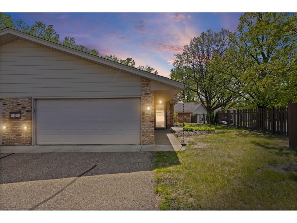 2257 Country Lane Minnetonka MN 55305 7058348 image2