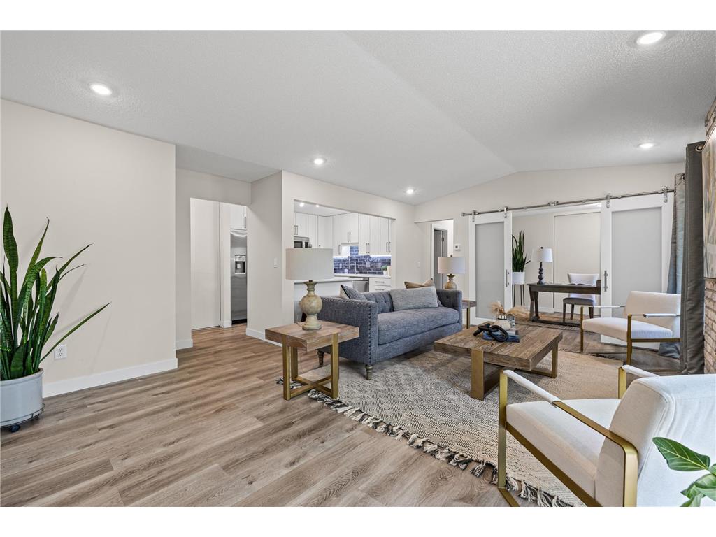 2257 Country Lane Minnetonka MN 55305 7058348 image3