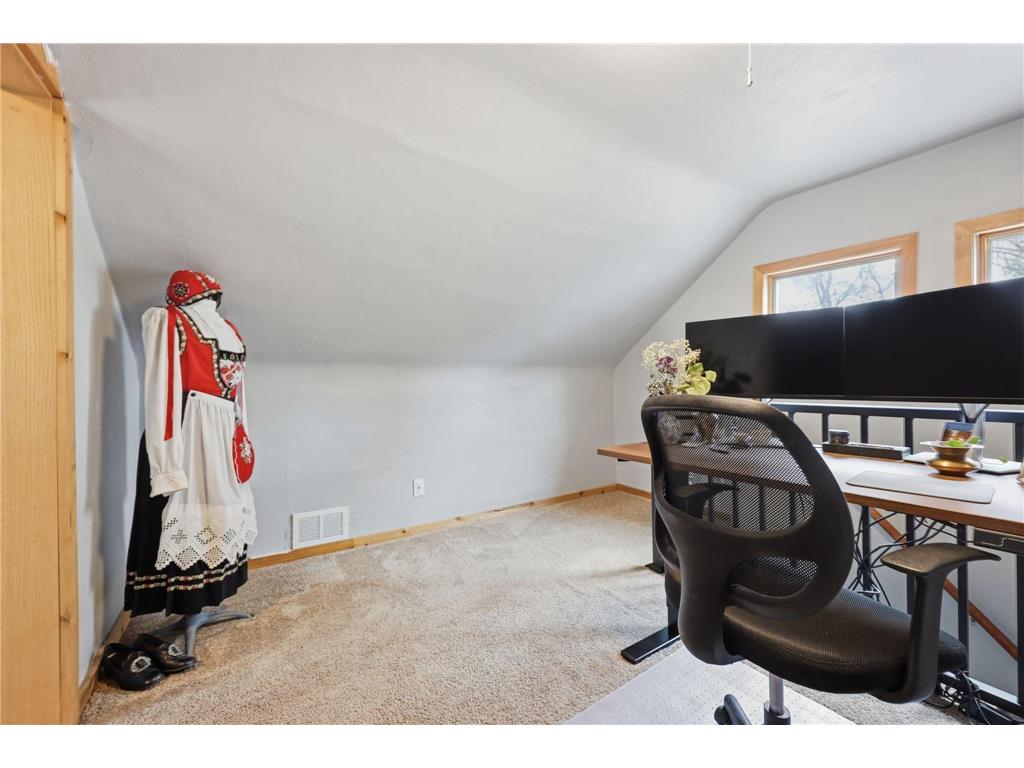 2258 11th Street White Bear Lake MN 55110 7060436 image17
