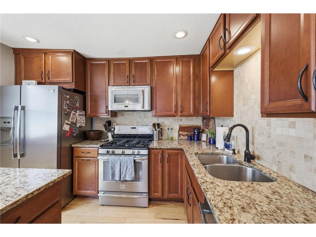 2258 11th Street White Bear Lake MN 55110 7060436 image3