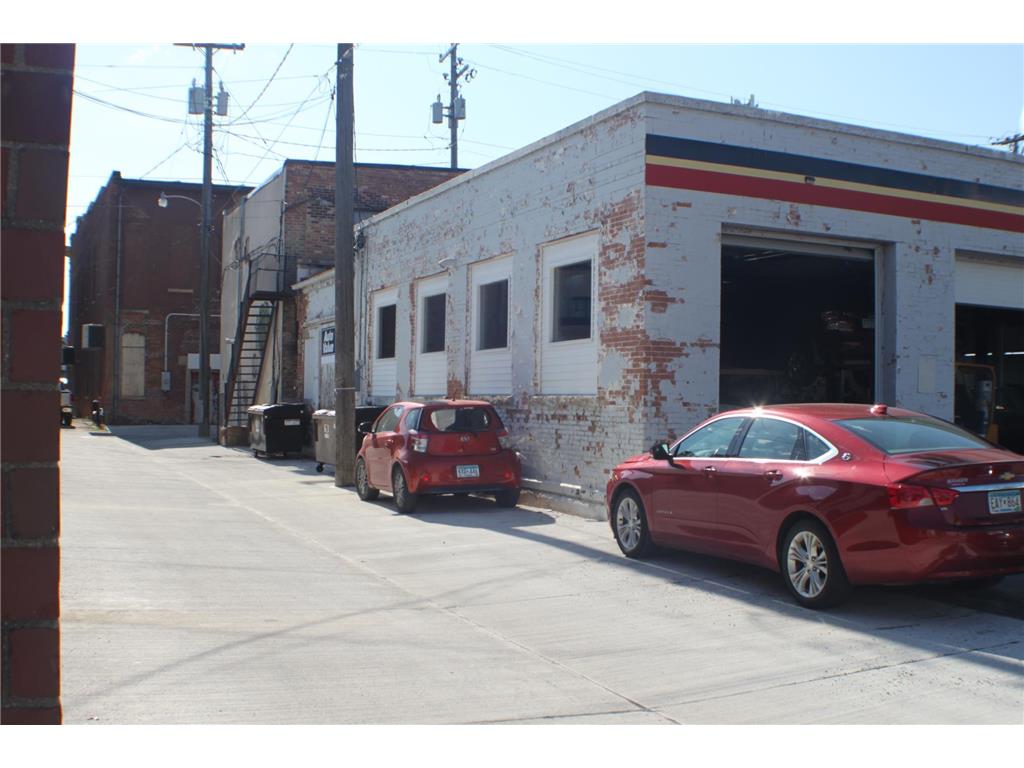 226 E Clark Street Albert Lea MN 56007 6748544 image3
