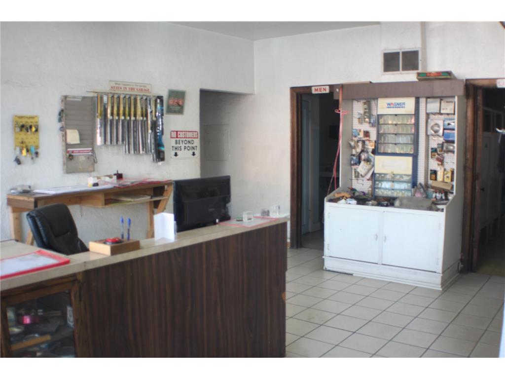 226 E Clark Street Albert Lea MN 56007 6748544 image37