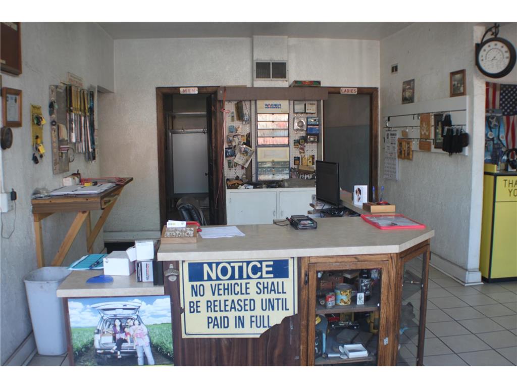 226 E Clark Street Albert Lea MN 56007 6748544 image40