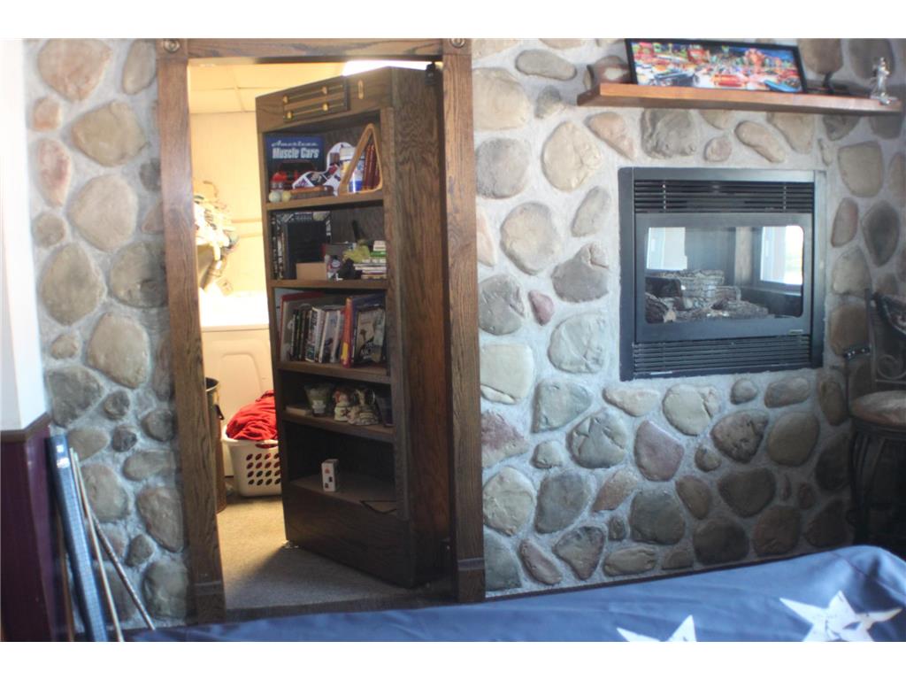 226 E Clark Street Albert Lea MN 56007 6748544 image56