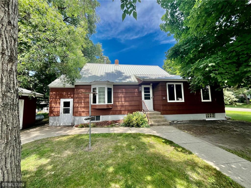 226 E Curran Street Darwin MN 55324 6395915 image1