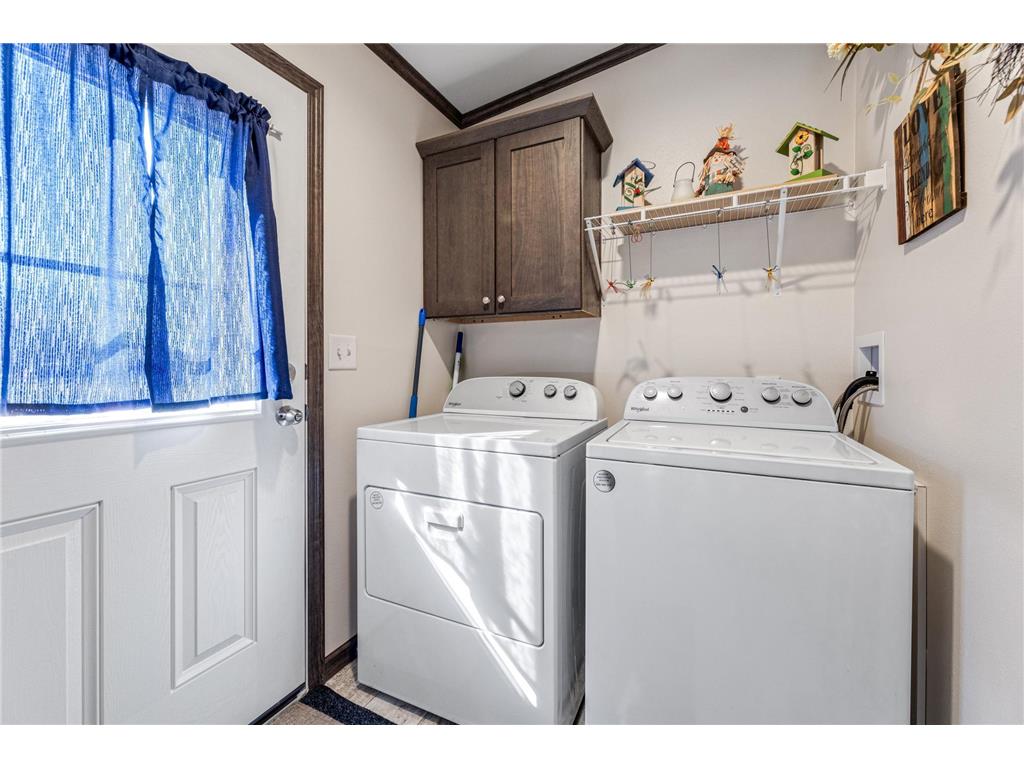 226 S Herman Street Cochrane WI 54622 7046359 image17