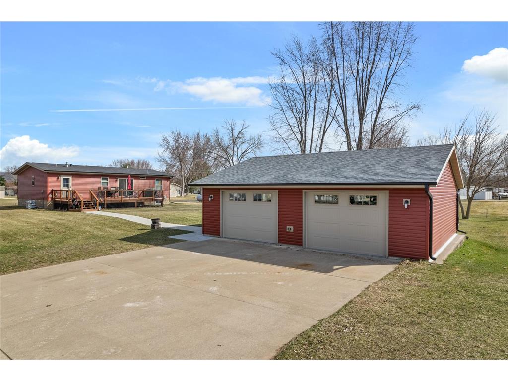 226 S Herman Street Cochrane WI 54622 7046359 image26