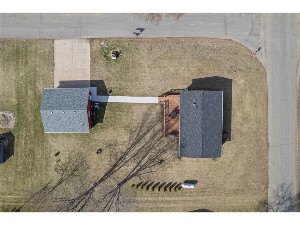 226 S Herman Street Cochrane WI 54622 7046359 image28