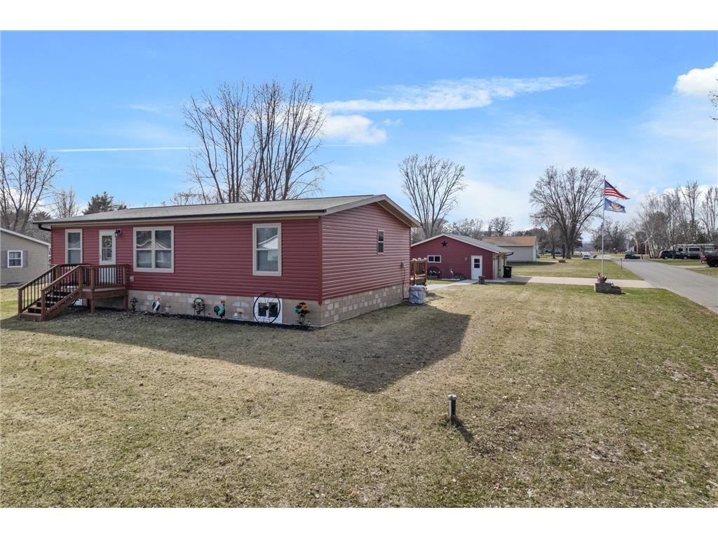226 S Herman Street Cochrane WI 54622 7046359 image30
