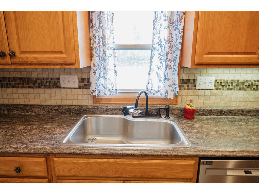 226 S Linton Street Blue Earth MN 56013 7001139 image15