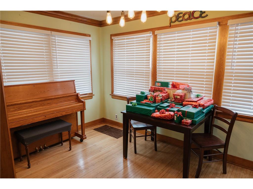 226 S Linton Street Blue Earth MN 56013 7001139 image3