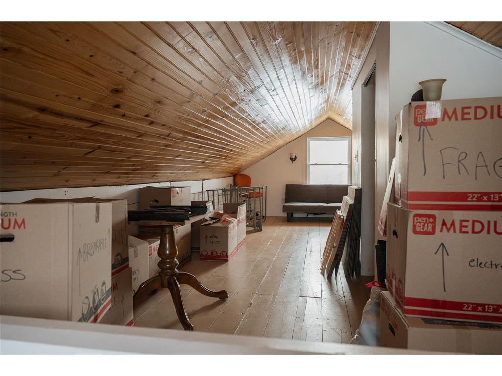 226 S Linton Street Blue Earth MN 56013 7001139 image33