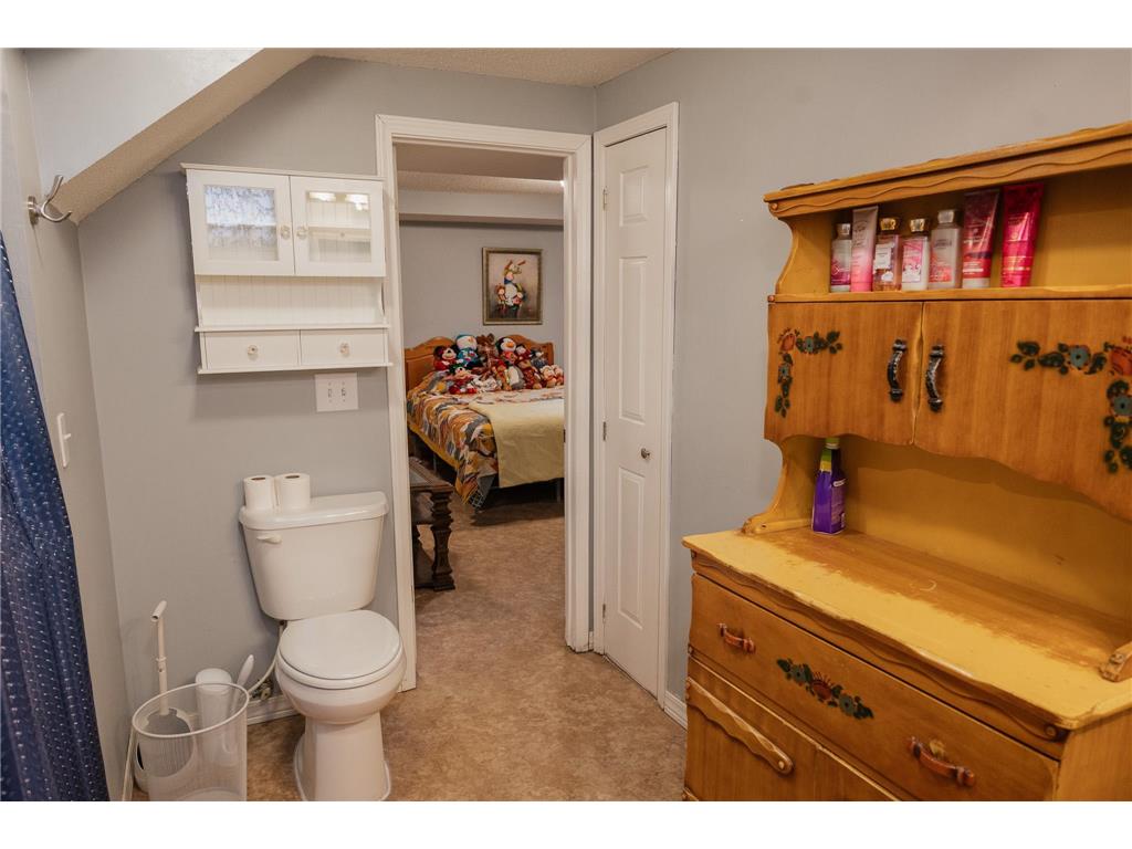 226 S Linton Street Blue Earth MN 56013 7001139 image38