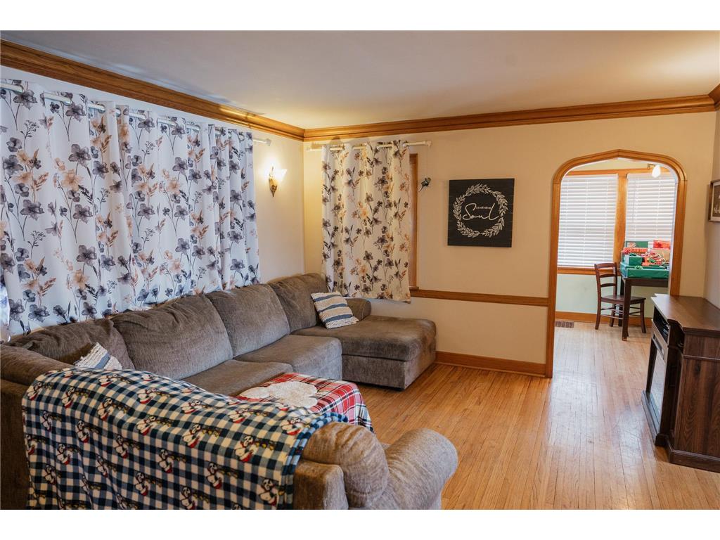 226 S Linton Street Blue Earth MN 56013 7001139 image7