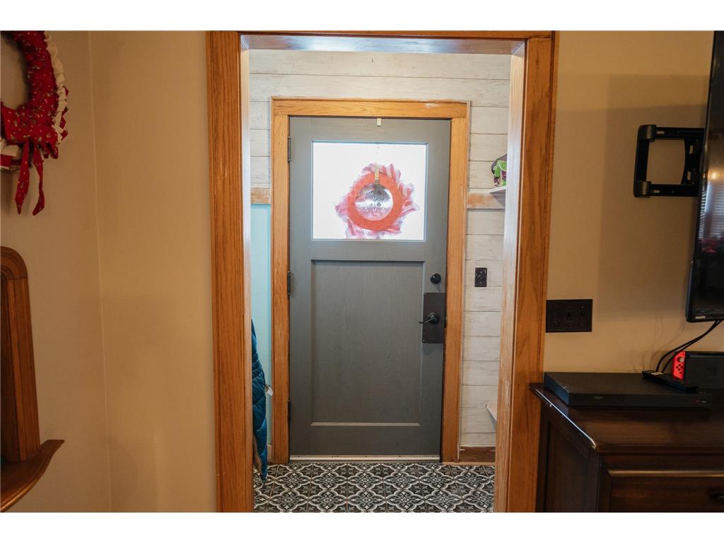 226 S Linton Street Blue Earth MN 56013 7001139 image9