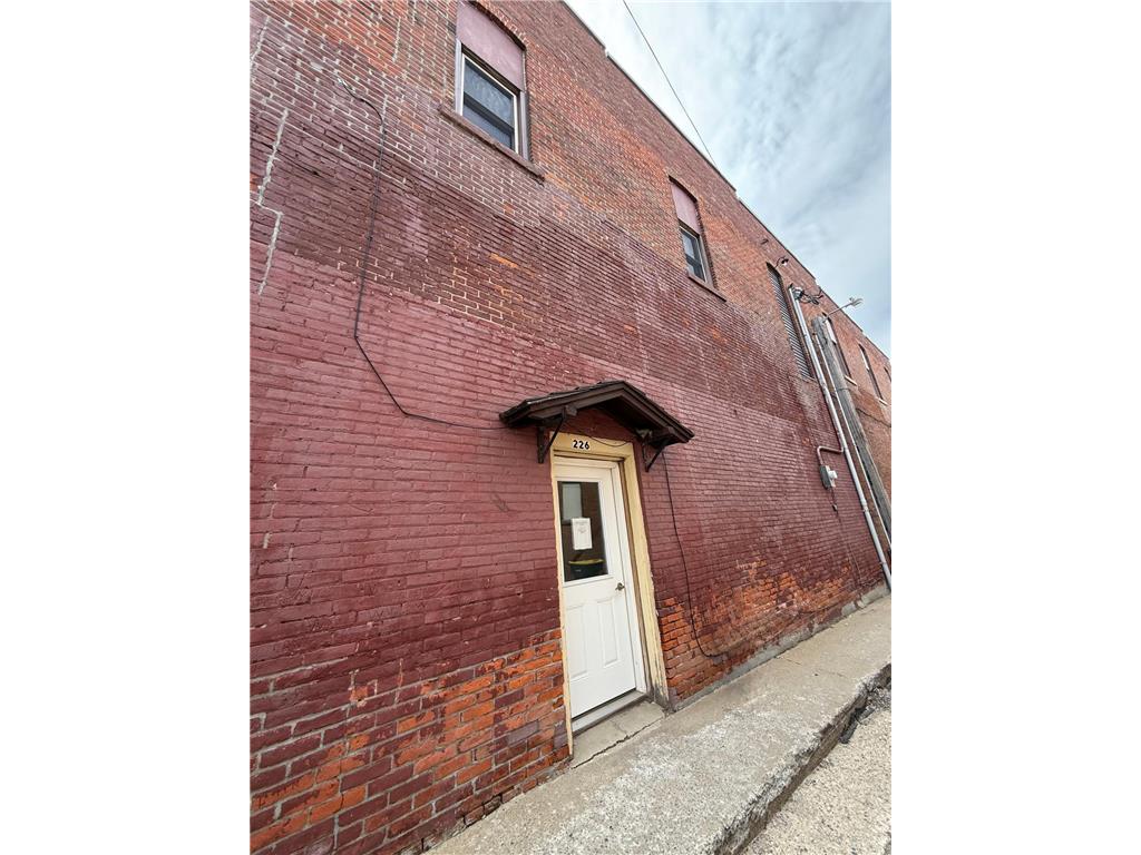 226 S Washington Street Redwood Falls MN 56283 7064007 image16