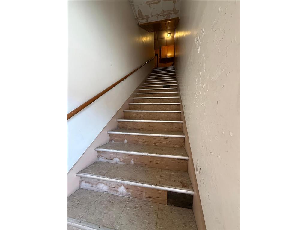 226 S Washington Street Redwood Falls MN 56283 7064007 image17